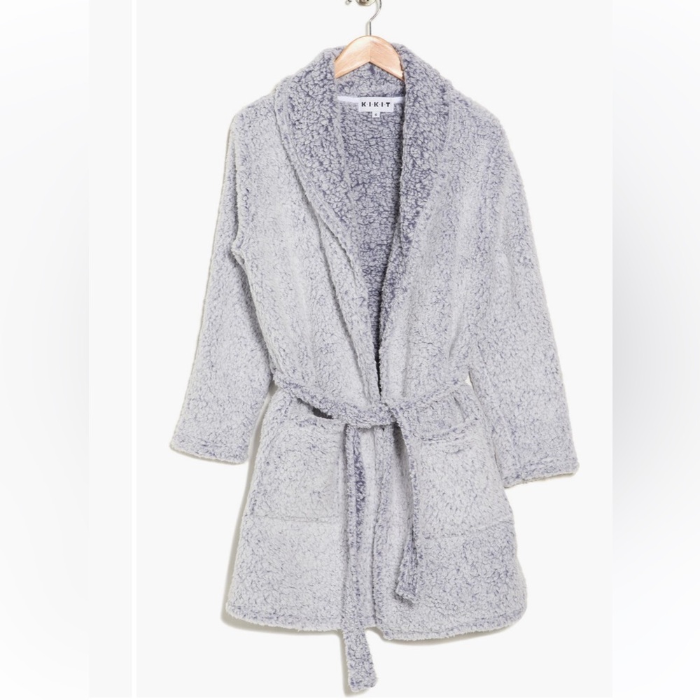 Cozy Faux Shearling Robe - Picture 3 of 5